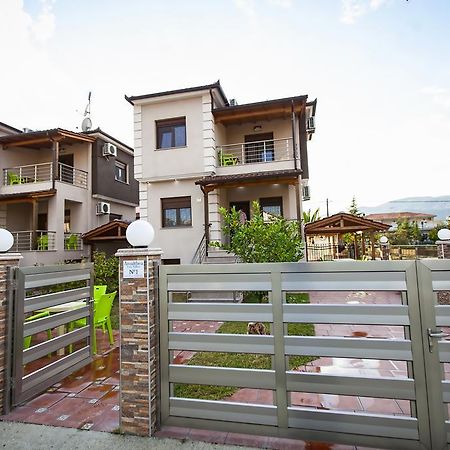Αmalia Lux Villas Vrasná المظهر الخارجي الصورة