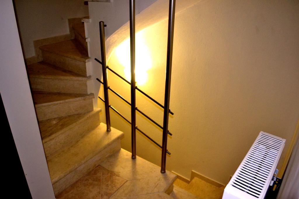 Αmalia Lux Villas Vrasná الغرفة الصورة
