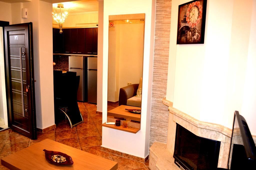 Αmalia Lux Villas Vrasná الغرفة الصورة