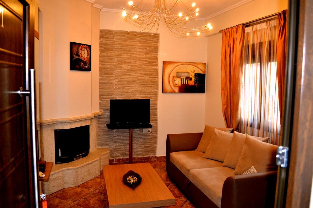 Αmalia Lux Villas Vrasná الغرفة الصورة